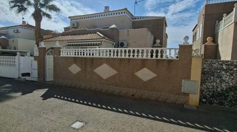Аликанте - Торревьеха - 82 м²