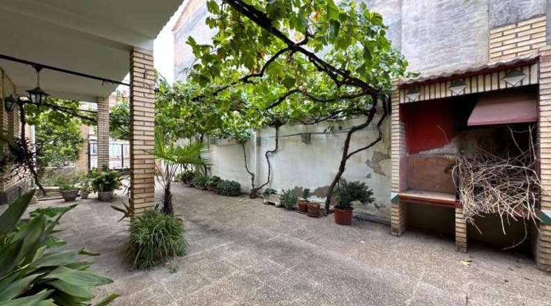 Zaragoza - La Almunia de Doña Godina - 523 m²