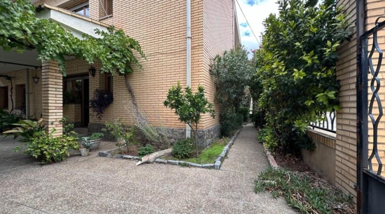 Zaragoza - La Almunia de Doña Godina - 523 m²
