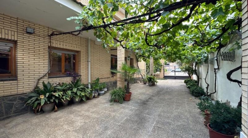 Zaragoza - La Almunia de Doña Godina - 523 m²