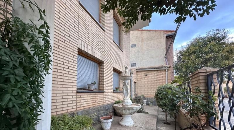 Zaragoza - La Almunia de Doña Godina - 523 m²