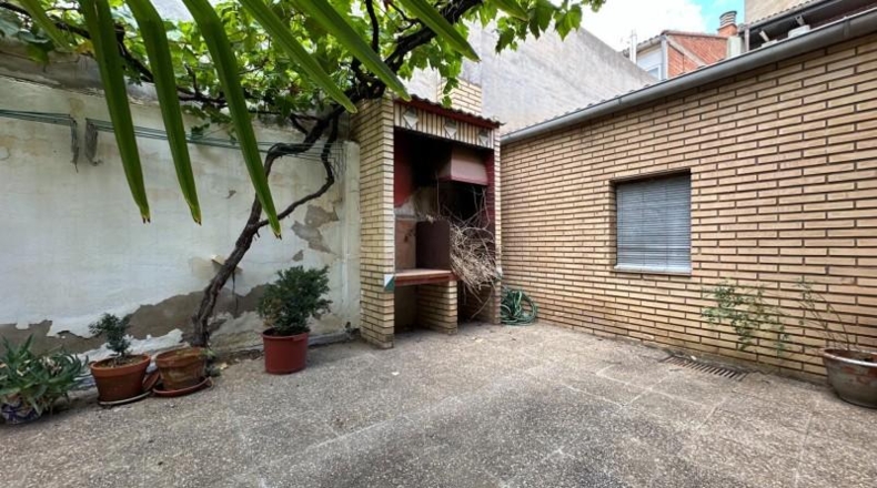 Zaragoza - La Almunia de Doña Godina - 523 m²