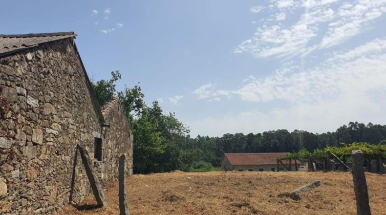 Понтеведра - Виланова-де-Ароуса - 3700 м²