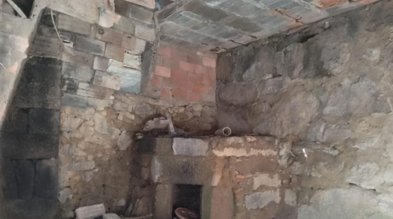Понтеведра - Виланова-де-Ароуса - 3700 м²