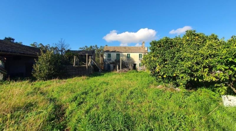 Понтеведра - Виланова-де-Ароуса - 3700 м²
