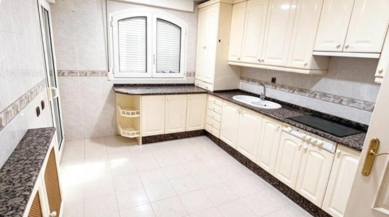 Caceres - Cáceres - 300 m²