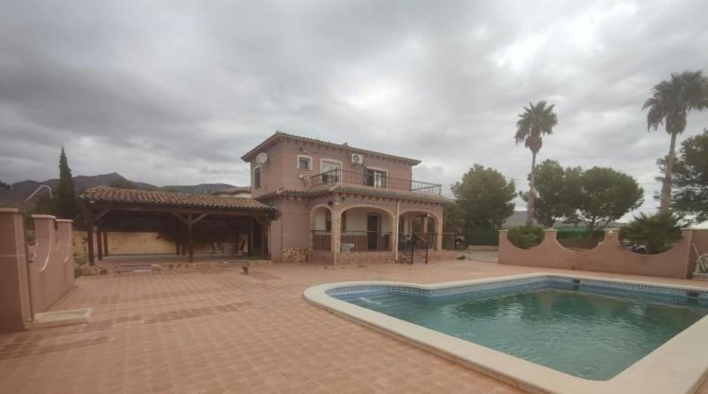 Alicante - Albatera - 1336 m²