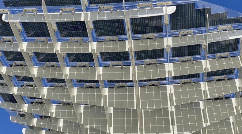 Imagen en la que aparece la estructura interna de una placa solar
