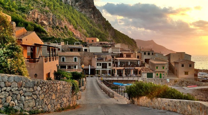 Imagen de un pueblo de España