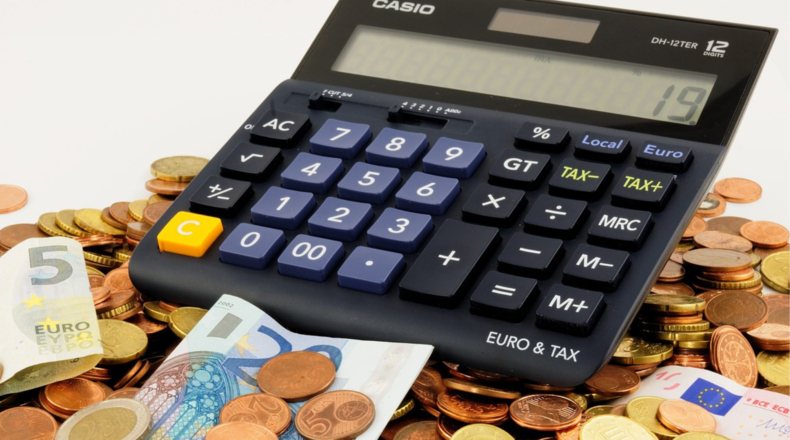 El Impuesto de Transmisiones Patrimoniales se calcula teniendo como base imponible el precio de compra del terreno.