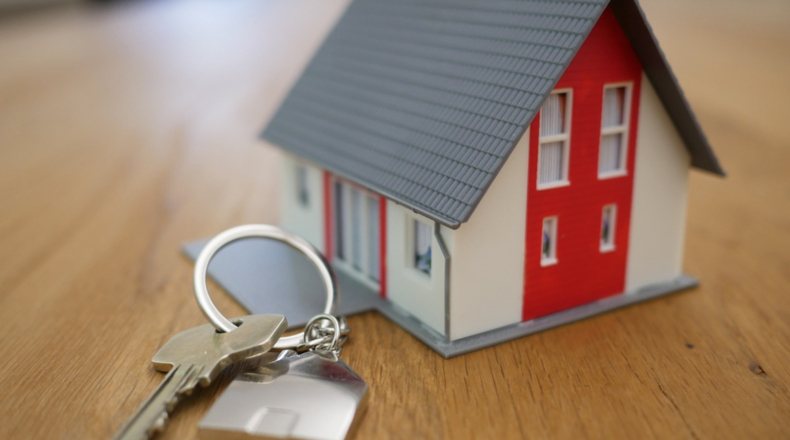 Llaves de una casa arredanda